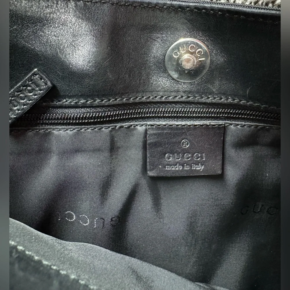 Gucci vintage black shoulder bag